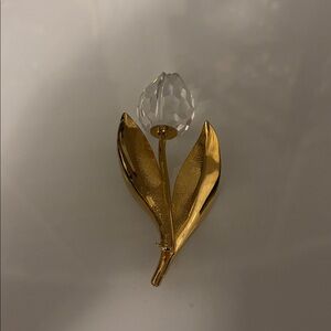 Crystal tulip brooch